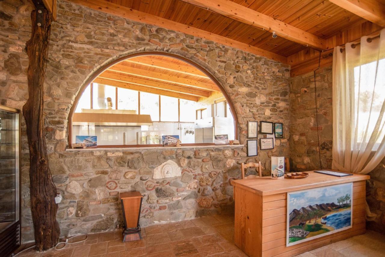 Hotel San Pietro Martin Fushe-Drac Bagian luar foto