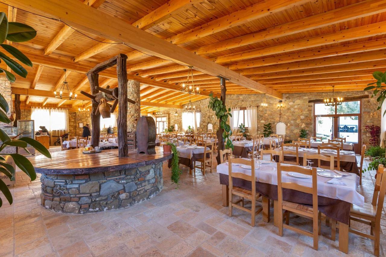 Hotel San Pietro Martin Fushe-Drac Bagian luar foto