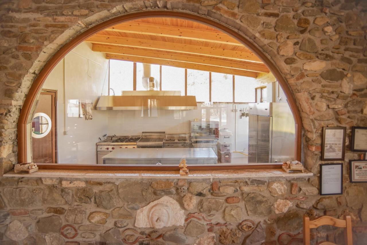 Hotel San Pietro Martin Fushe-Drac Bagian luar foto